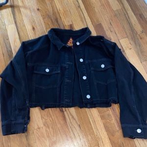 Black distressed jean jacket cropped
